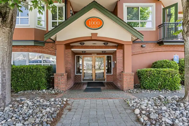 1201 8485 YOUNG ROAD - photo 2 of 30