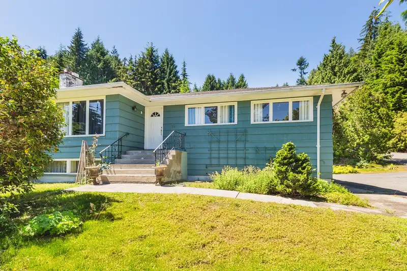 74 DESSWOOD PLACE - photo 1 of 38