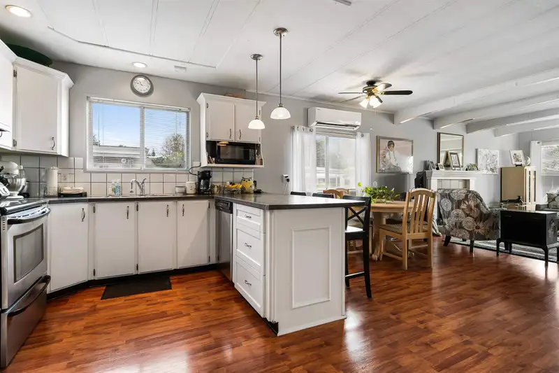165 27111 0 AVENUE - photo 4 of 37