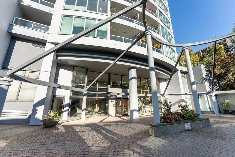 1501 1500 HOWE STREET - photo 3 of 19