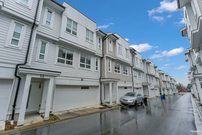 12 8181 135A STREET - photo 3 of 25