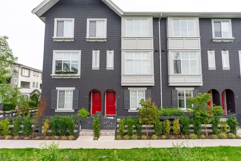 17 15778 85 AVENUE - photo 1 of 1