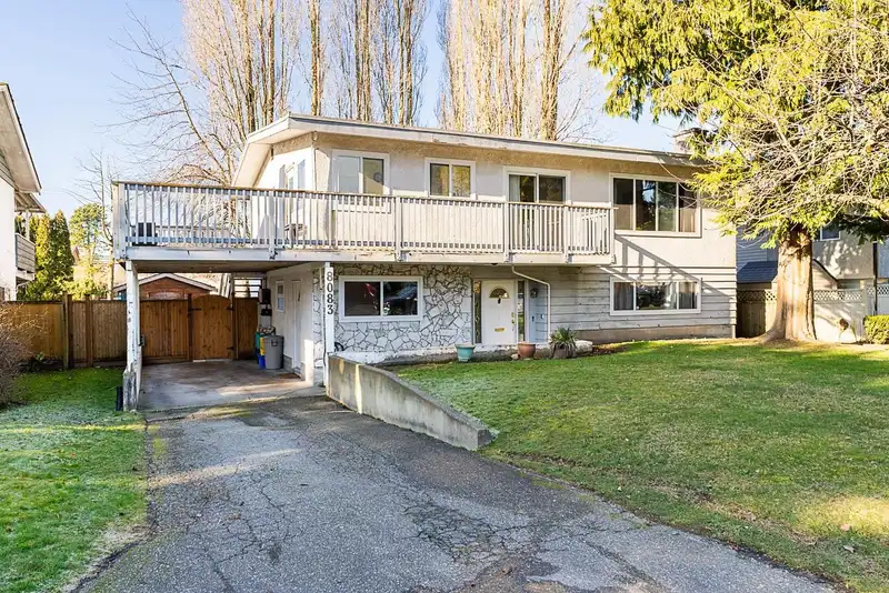 8083 112A STREET - photo 2 of 28