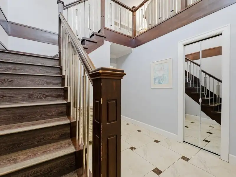 6080 MCKEE STREET - photo 4 of 40