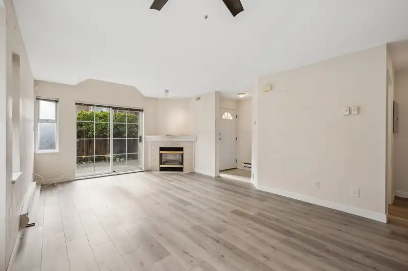 35 7488 SALISBURY AVENUE - photo 4 of 34
