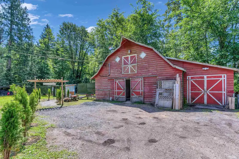 27810 110 AVENUE - photo 3 of 40