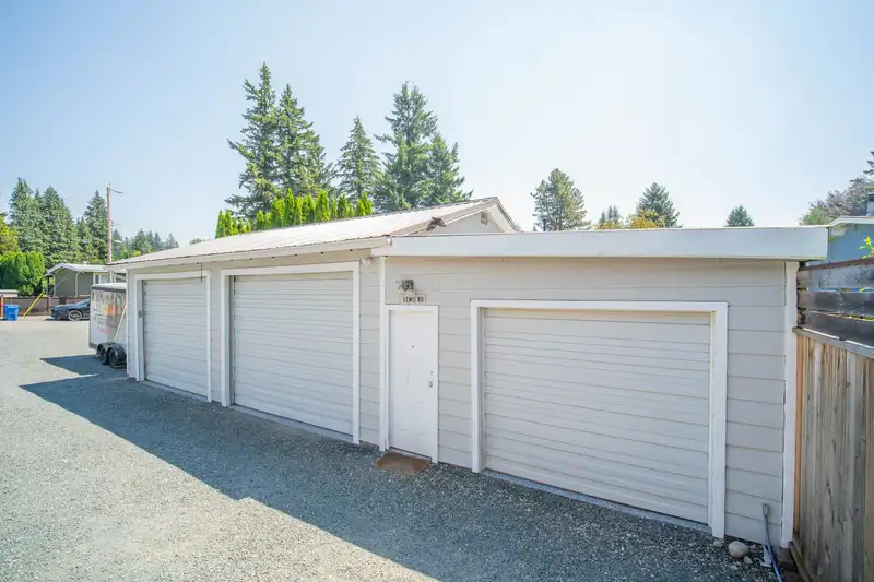 34504 ASCOTT AVENUE - photo 2 of 40