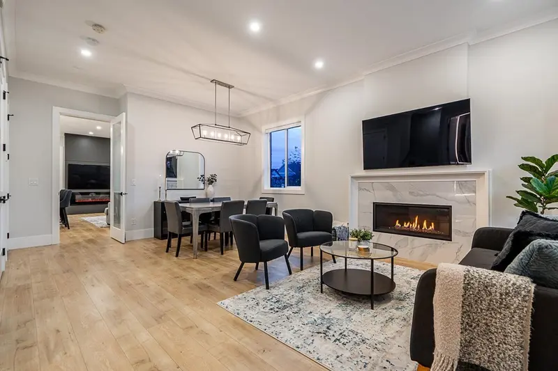 16595 25A AVENUE - photo 4 of 25