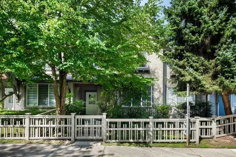 41 8415 CUMBERLAND PLACE - photo 1 of 36