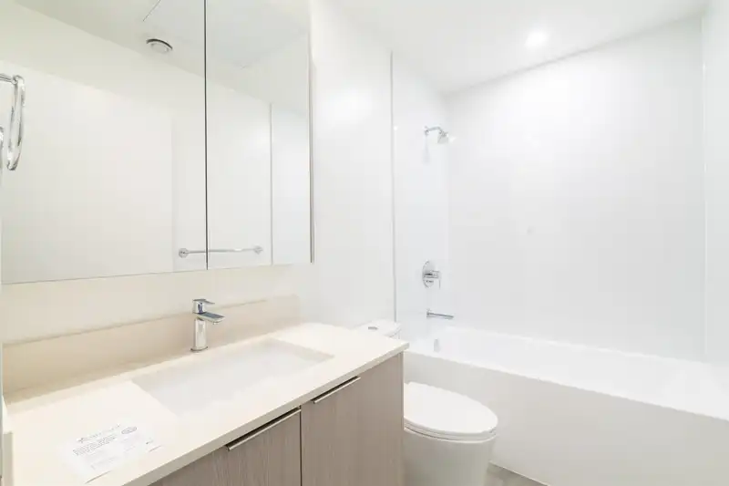 518 13968 LAUREL DRIVE - photo 4 of 10
