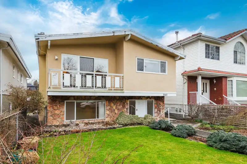 3047 E 19TH AVENUE - photo 1 of 35