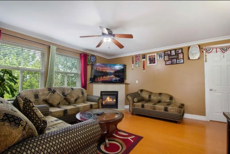 401 12739 72 AVENUE - photo 4 of 23