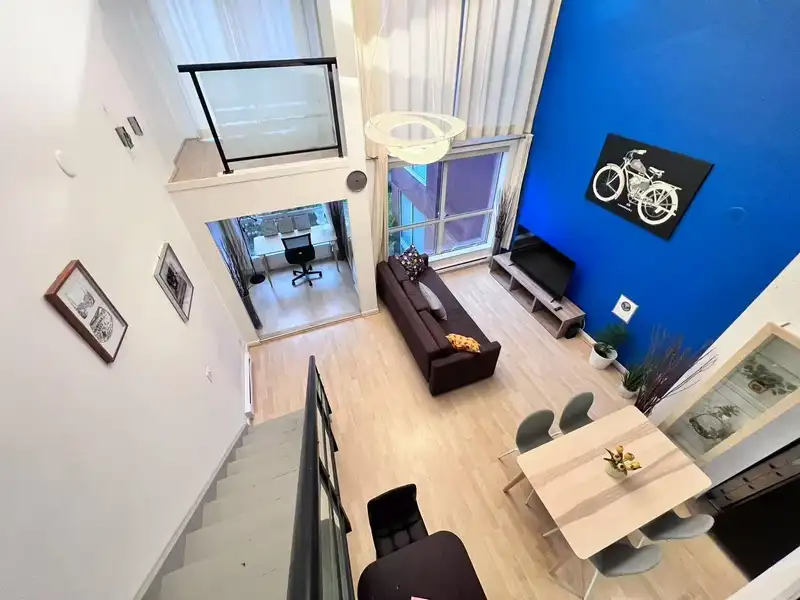 308 933 SEYMOUR STREET - photo 1 of 19