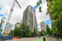 304 1295 RICHARDS STREET - thumbnail 1