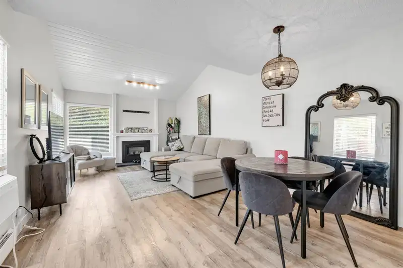 19211 FAIRWAY DRIVE - photo 1 of 27