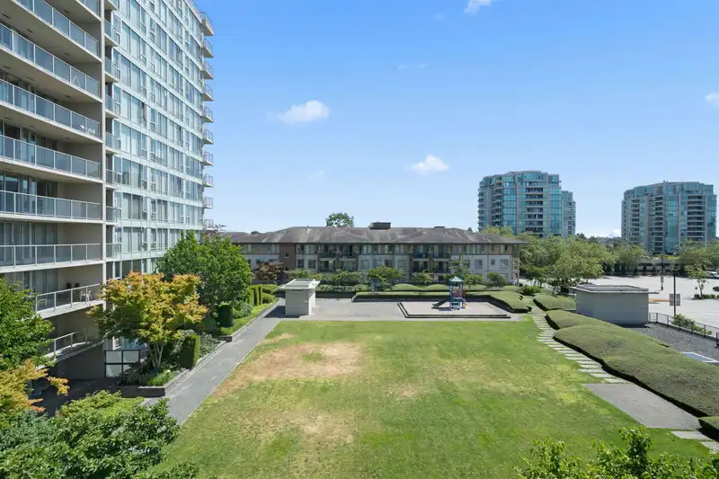 703 5088 KWANTLEN STREET - photo 3 of 26