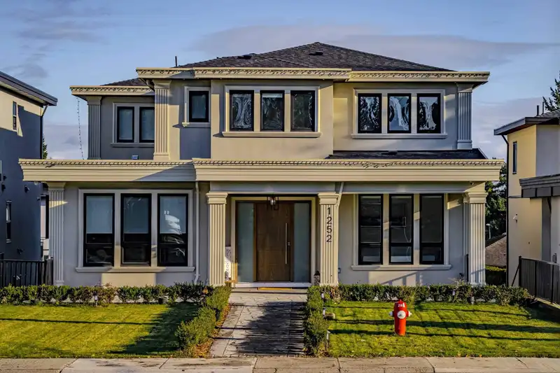 1252 160TH STREET - photo 1 of 32