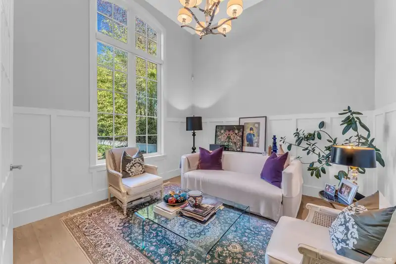 2346 JEFFERSON AVENUE - photo 4 of 40