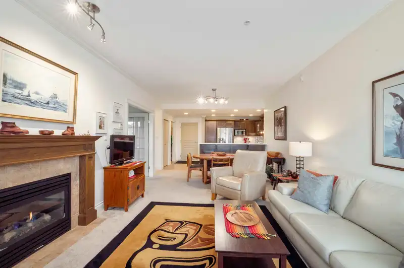 407 1787 154 STREET - photo 2 of 40