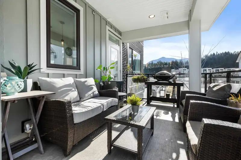 203 6045 CHILLIWACK RIVER ROAD - photo 3 of 23