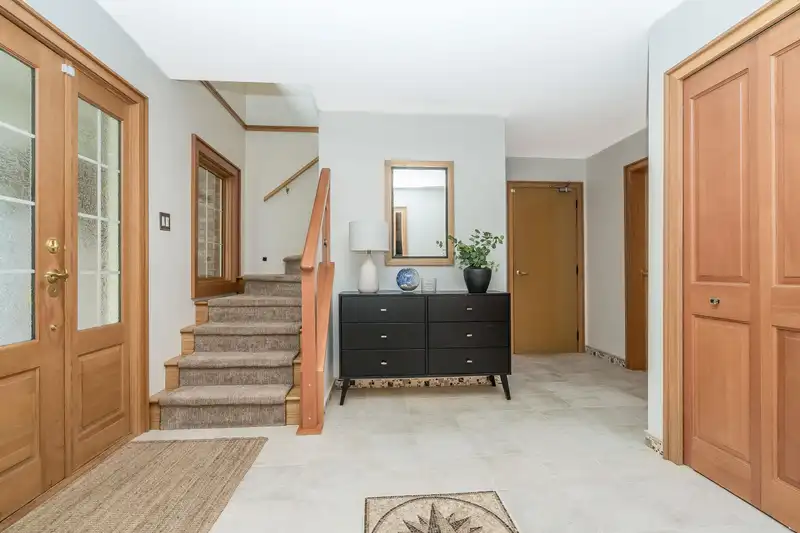 12715 18A AVENUE - photo 4 of 38