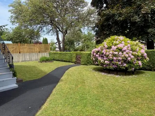 1166 E 16TH AVENUE - photo 2 of 20