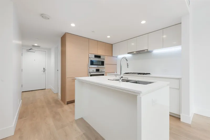 404 6900 PEARSON WAY - photo 4 of 25