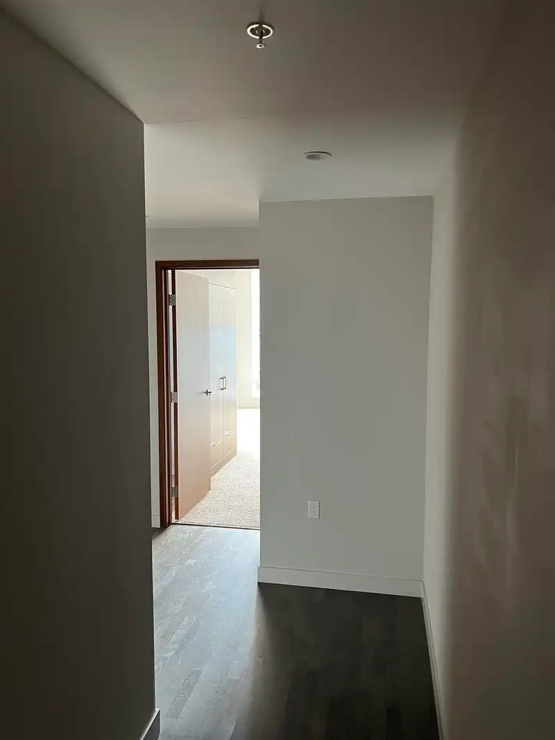 1808 13495 CENTRAL AVENUE - photo 4 of 11