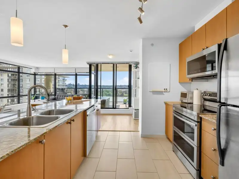 1205 610 VICTORIA STREET - photo 2 of 31