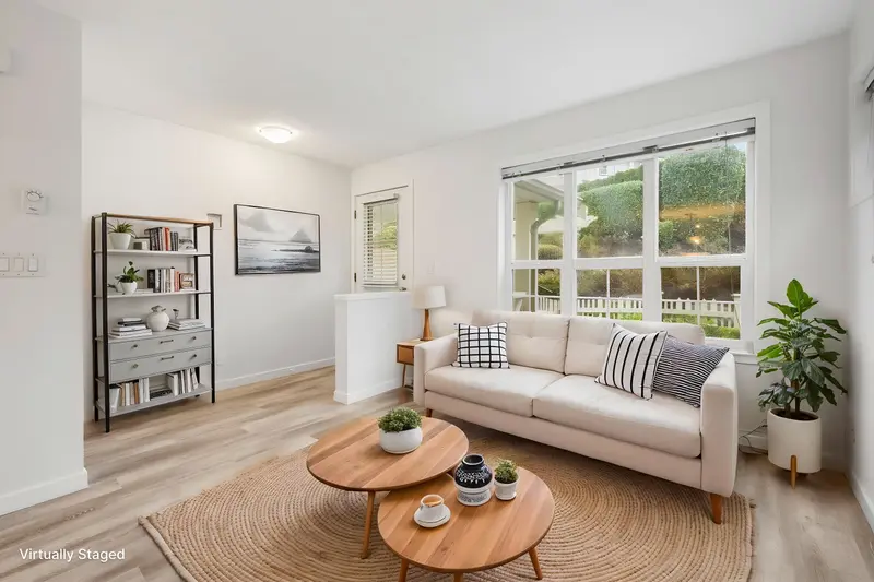 80 4401 BLAUSON BOULEVARD - photo 3 of 25