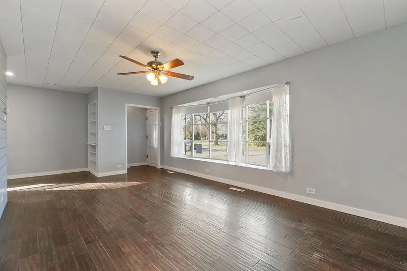 45410 PARK DRIVE - photo 2 of 25