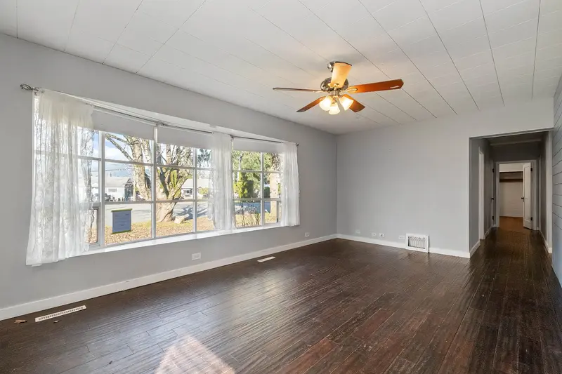 45410 PARK DRIVE - photo 3 of 25