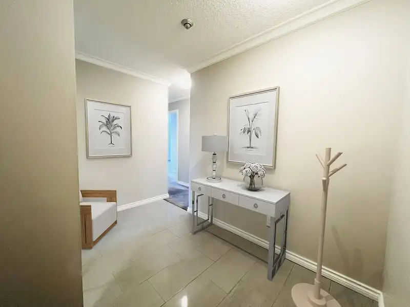 302 1508 MARINER WALK - photo 4 of 28