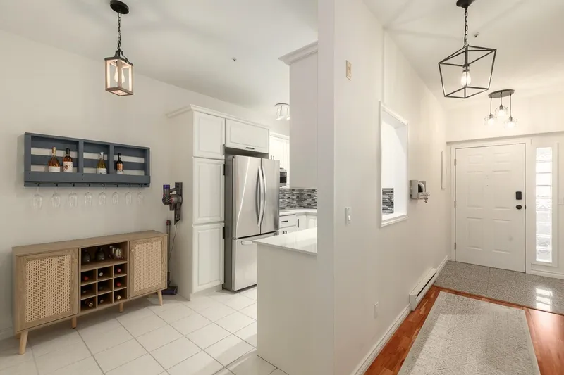 PH2 2577 WILLOW STREET - photo 2 of 25