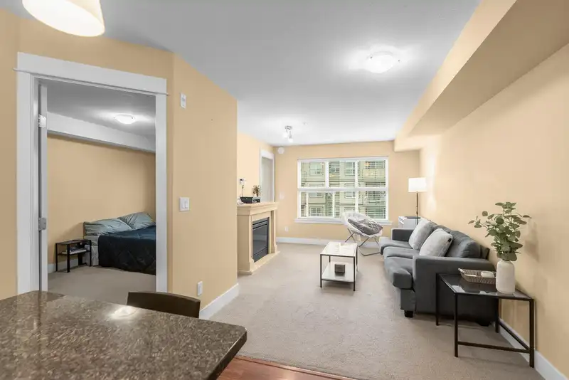302 30525 CARDINAL AVENUE - photo 3 of 30