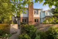 2554 E 7TH AVENUE - thumbnail 1