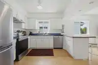 2554 E 7TH AVENUE - thumbnail 6