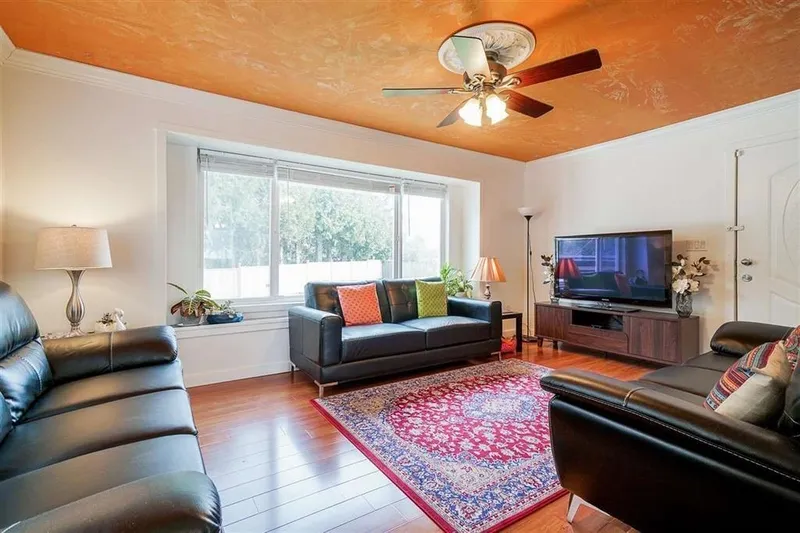 3174 ROYAL COURT - photo 3 of 13