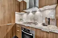 401 568 WATERS EDGE CRESCENT - thumbnail 6