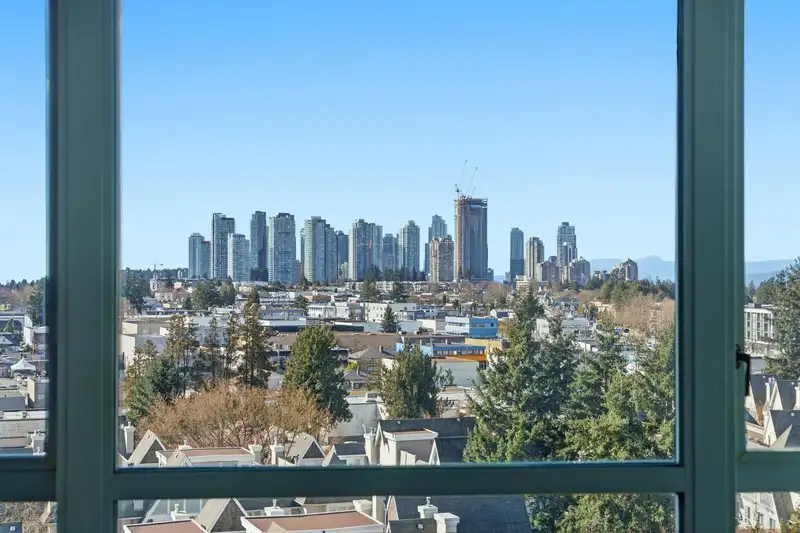 1003 6622 SOUTHOAKS CRESCENT - photo 3 of 40