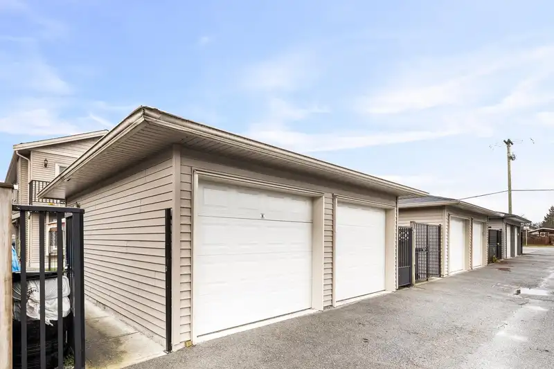 7258 11TH AVENUE - photo 4 of 21