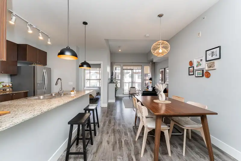 407 2484 WILSON AVENUE - photo 3 of 39