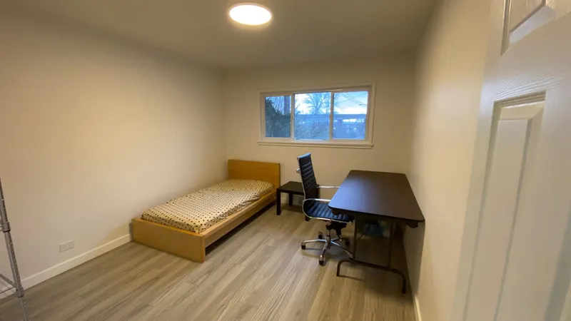 525 SIXTEENTH STREET - photo 4 of 17