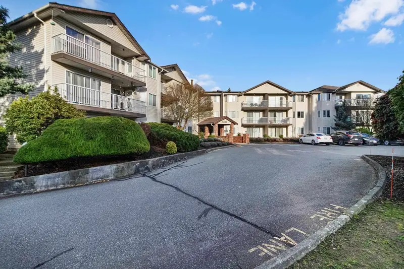 101 2780 WARE STREET - photo 3 of 25