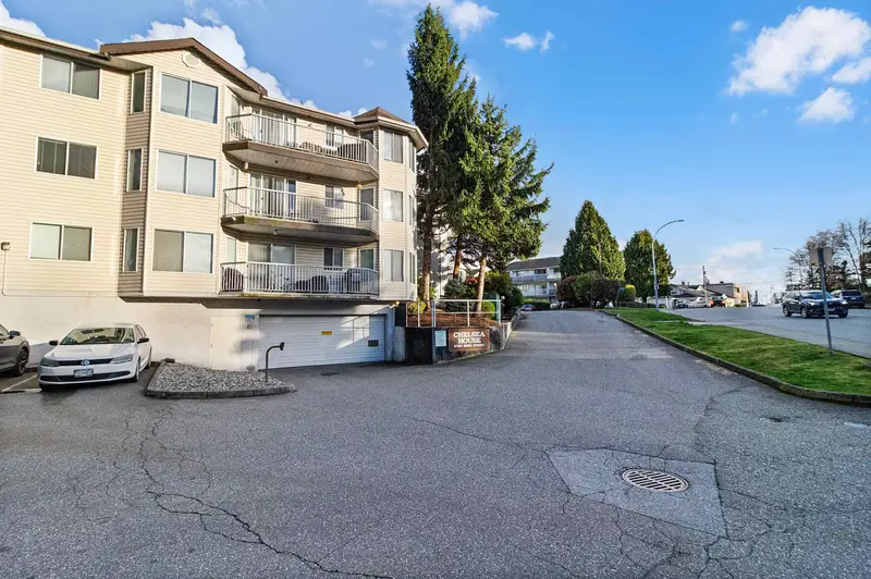 101 2780 WARE STREET - photo 4 of 25