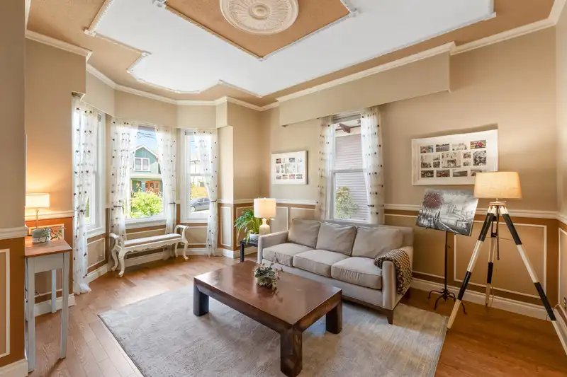 327 PINE STREET - photo 4 of 40