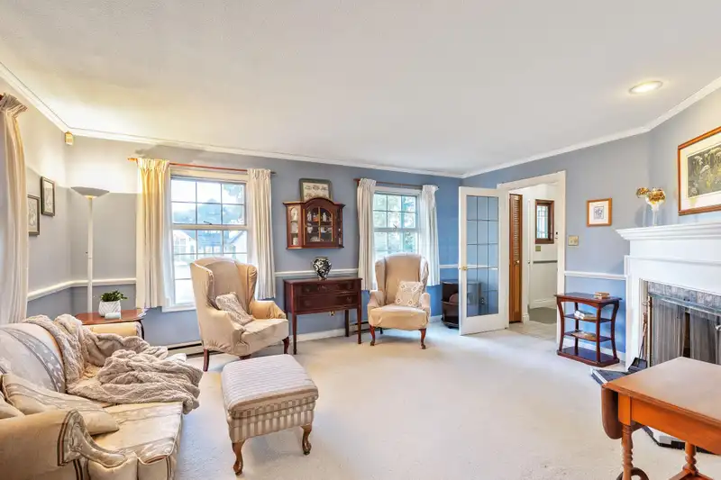 12724 25A AVENUE - photo 4 of 40