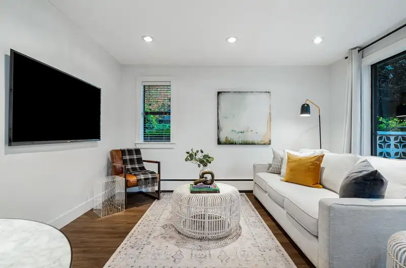 107 1611 E 3RD AVENUE - photo 4 of 29