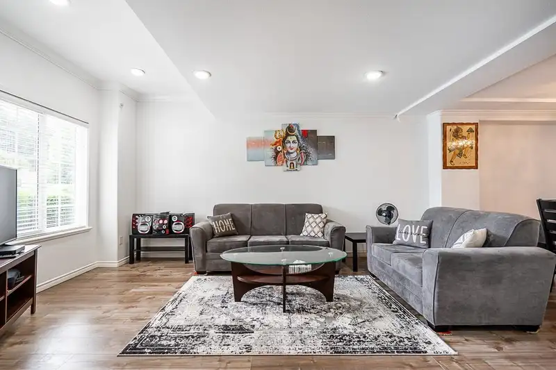7739 117 STREET - photo 3 of 36
