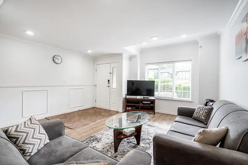 7739 117 STREET - photo 4 of 36